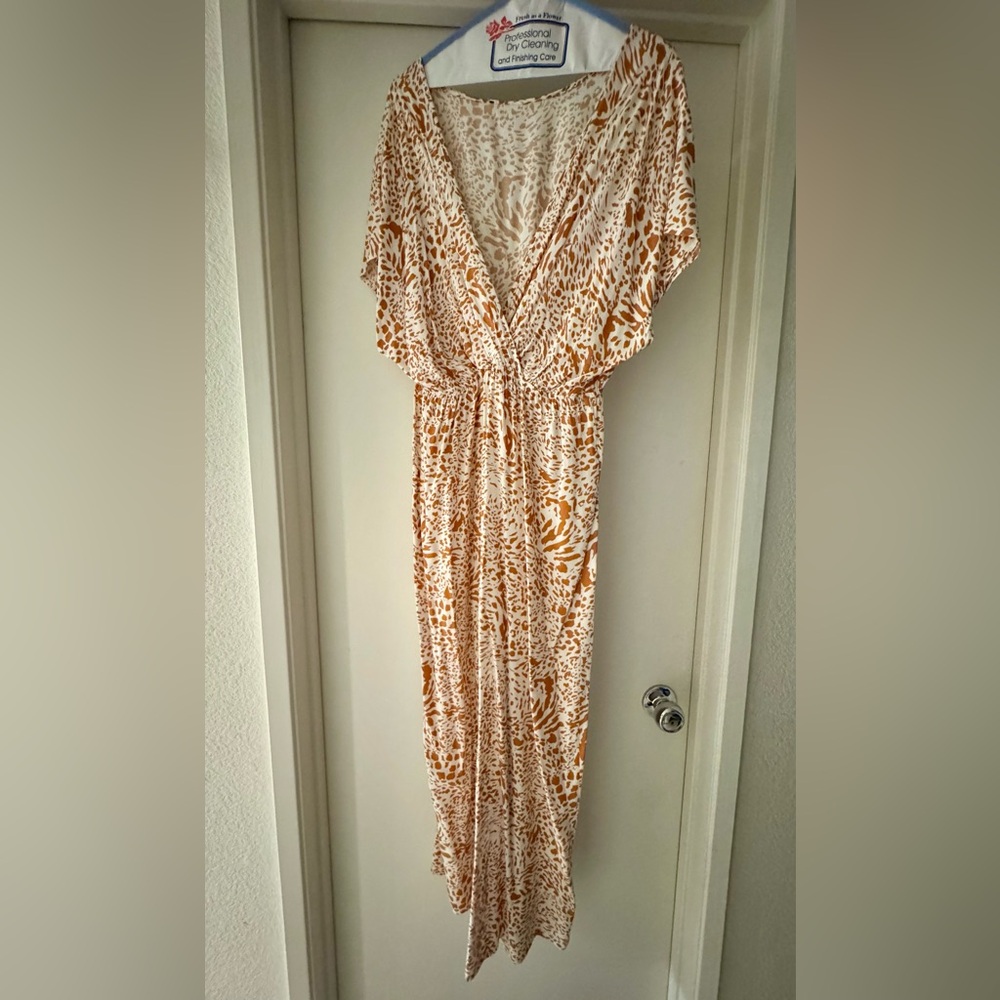 Chic Leopard Print Jumpsuit